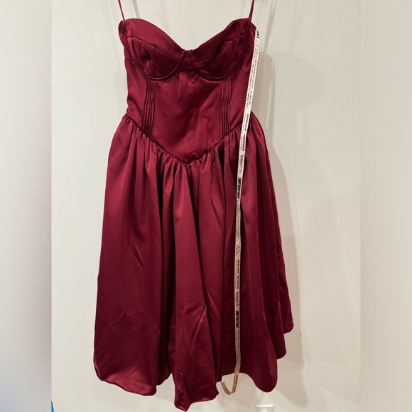 House of CB - NWT Coco Dress - Picture 4 of 6